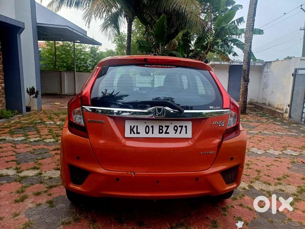 Honda Jazz 2016 Diesel Well Maintained