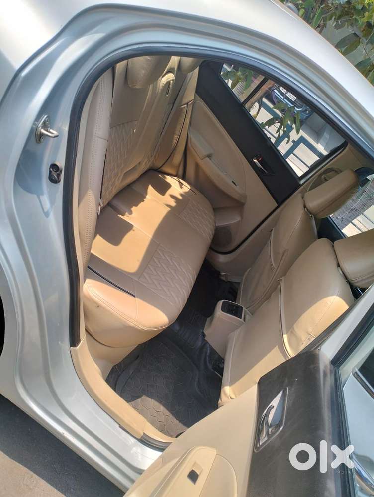 Maruti Suzuki Swift Dzire Vxi Optional, 2023, Petrol