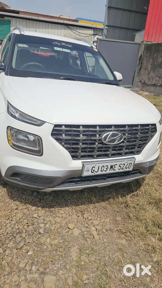 Hyundai Venue 2022 Cng & Hybrids 75000 Km Driven