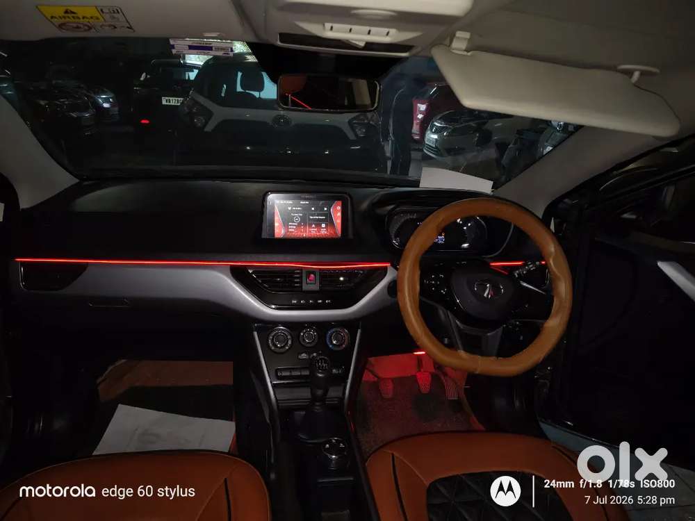 Tata Nexon Xm Plus (s)2022 Model Petrol With Sunroof