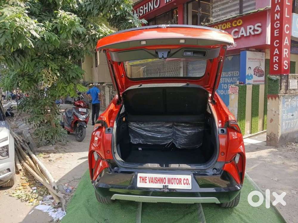 Tata Curvv Accom + A Dmt, 2024, Diesel