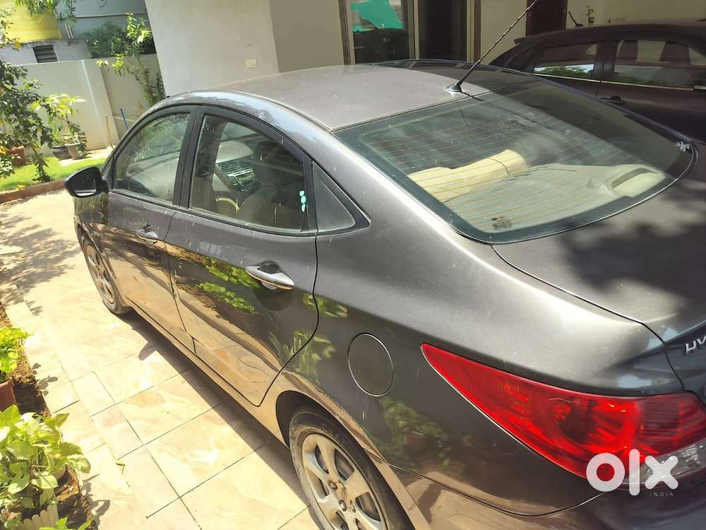 Hyundai Fluidic Verna 2012