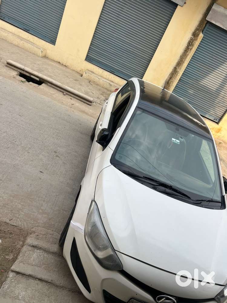 Hyundai I20 Asta Petrol 2013 Cng Pass