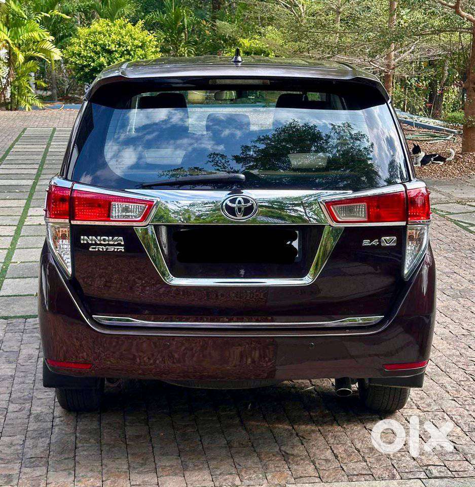 Toyota Innova Crysta 2.4 Vx Mt 8s, 2016, Diesel