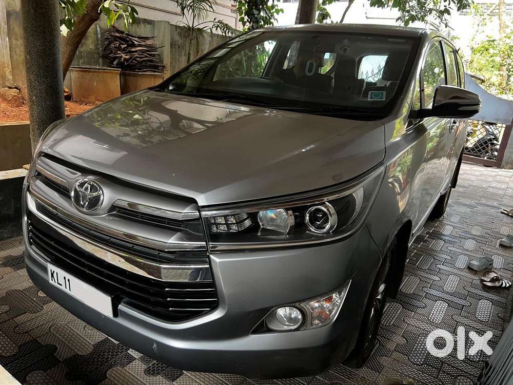 Toyota Innova Crysta 2.8z Automatic, 2016, Diesel