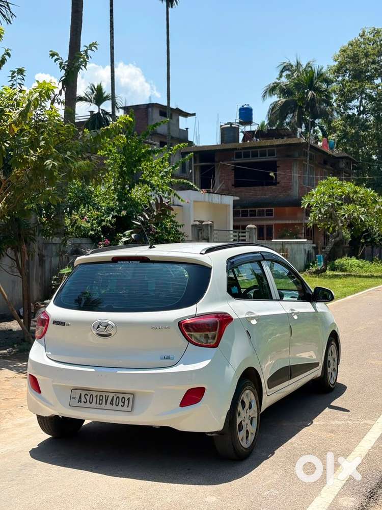 Hyundai Grand I10 2015 Petrol Well Maintained