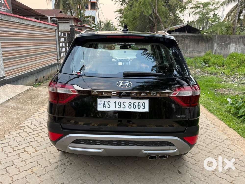 Hyundai Alcazar 2023 Diesel 10300 Km Driven