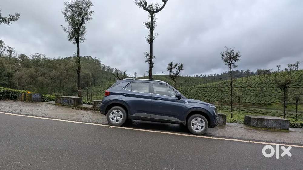 Hyundai Venue 2020 Petrol 35000 Km Driven