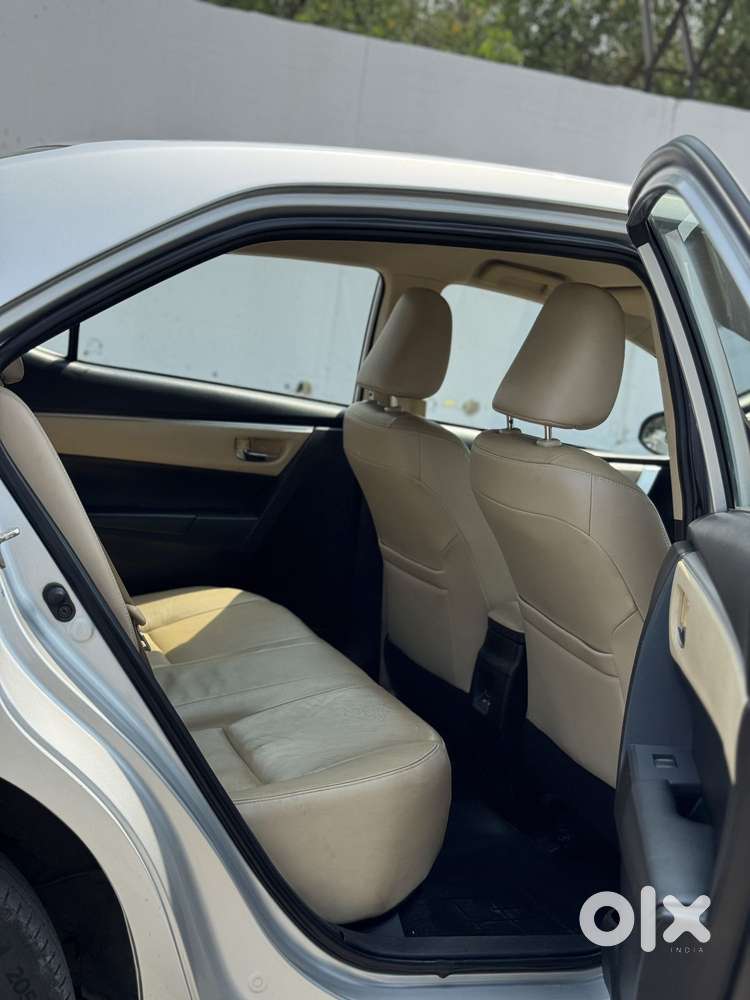 Toyota Corolla Altis Facelift, 2017, Petrol