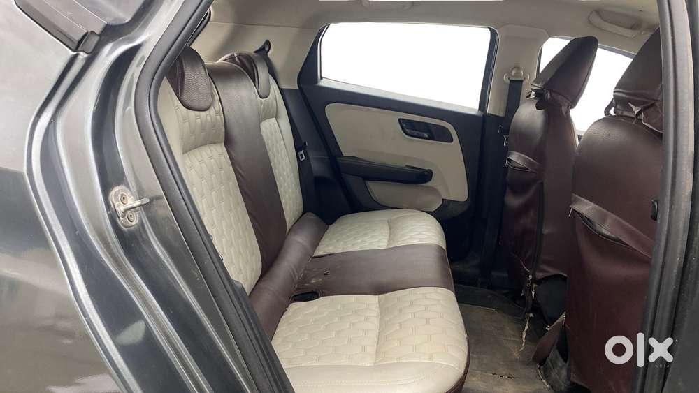 Tata Altroz 1.2 Xm Plus, 2021, Petrol