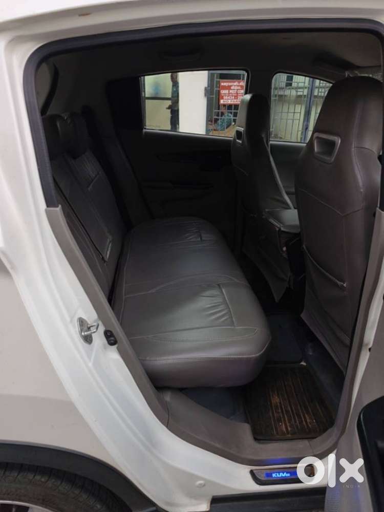 Mahindra Kuv 100 2016-2017 Mfalcon G80 K8 5str, 2017, Petrol