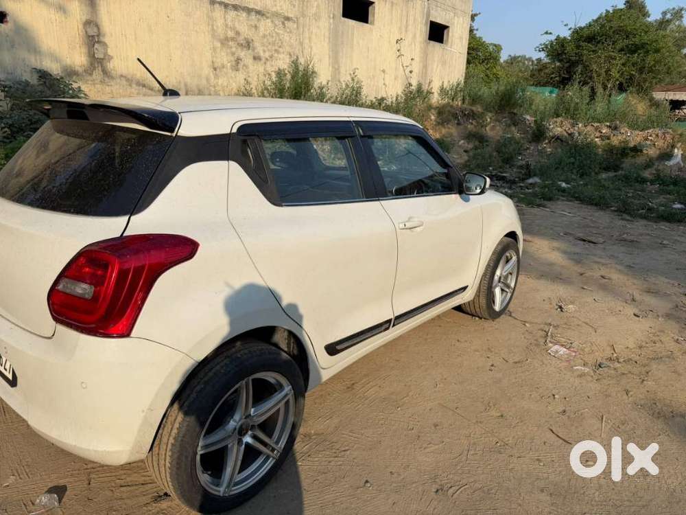 Maruti Suzuki Swift Vxi Glory Limited Edition, 2023, Petrol