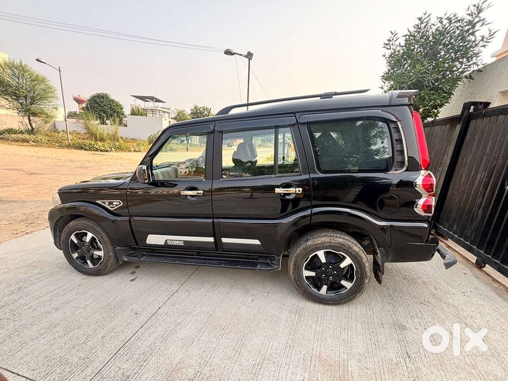 Mahindra Scorpio Classic Diesel 30150 Km Driven