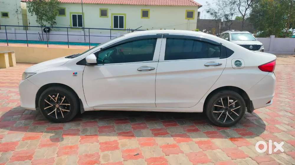 Honda City Diesel 2015 Variant