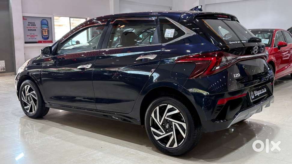 Hyundai I20 Asta (o) 1.2 Ivt, 2025, Petrol