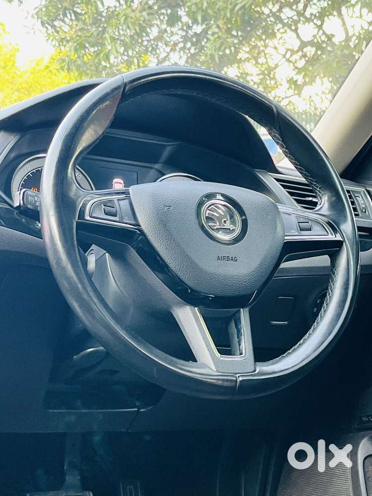 Skoda Superb L&k 2.0 Tdi At, 2019, Diesel