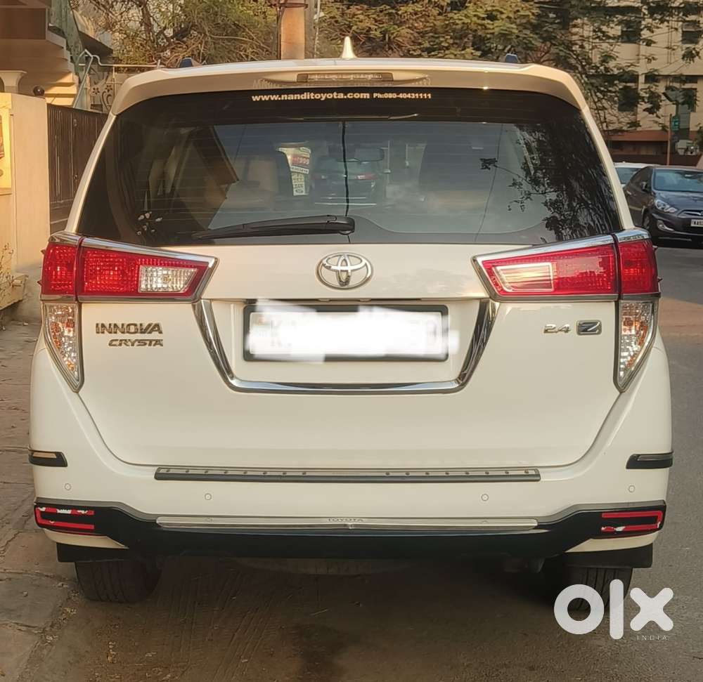 Toyota Innova Crysta