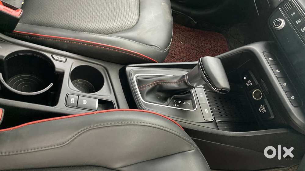 Hyundai Verna Sx (o) 1.5 Turbo Petrol Dct, 2023, Petrol