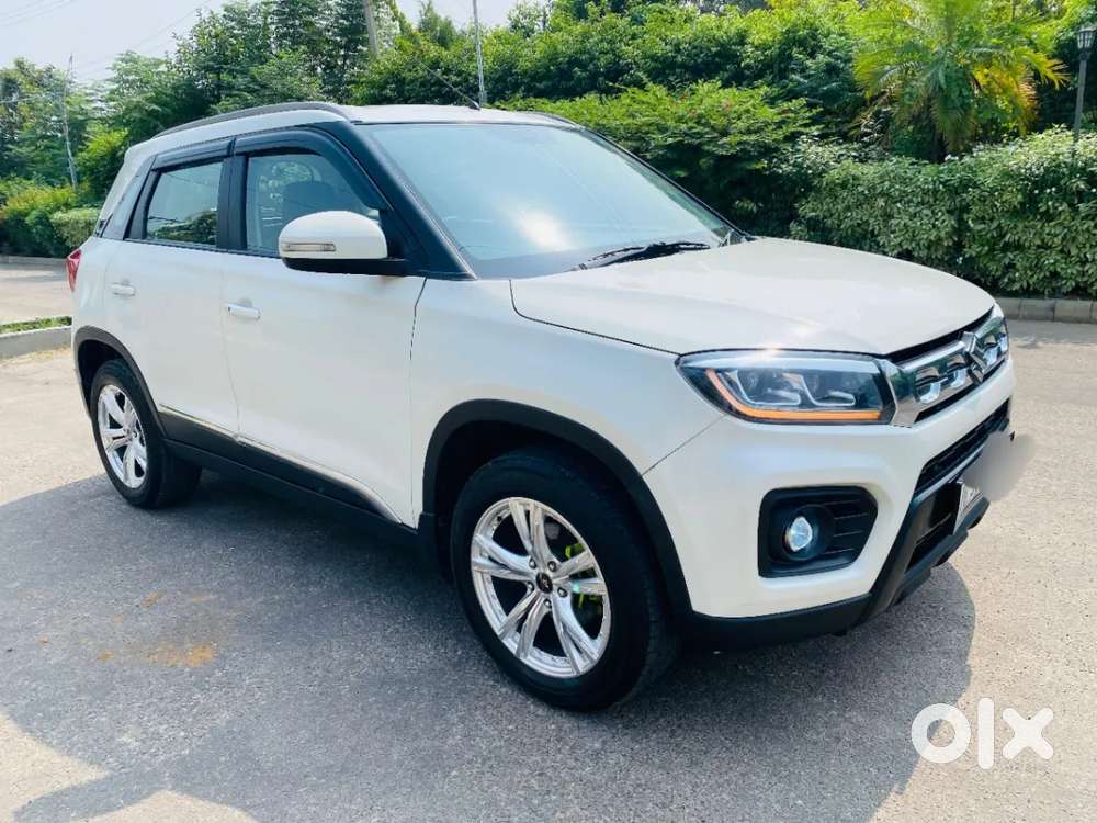 Maruti Suzuki Vitara Brezza 1.5 Zxi At, 2022, Petrol