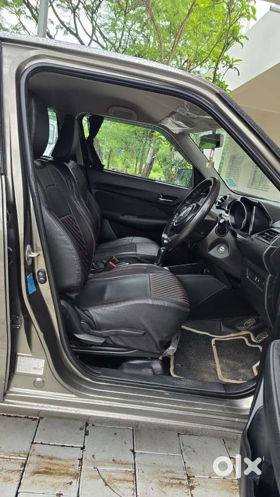 Maruti Suzuki Swift Vxi + Manual, 2022, Petrol