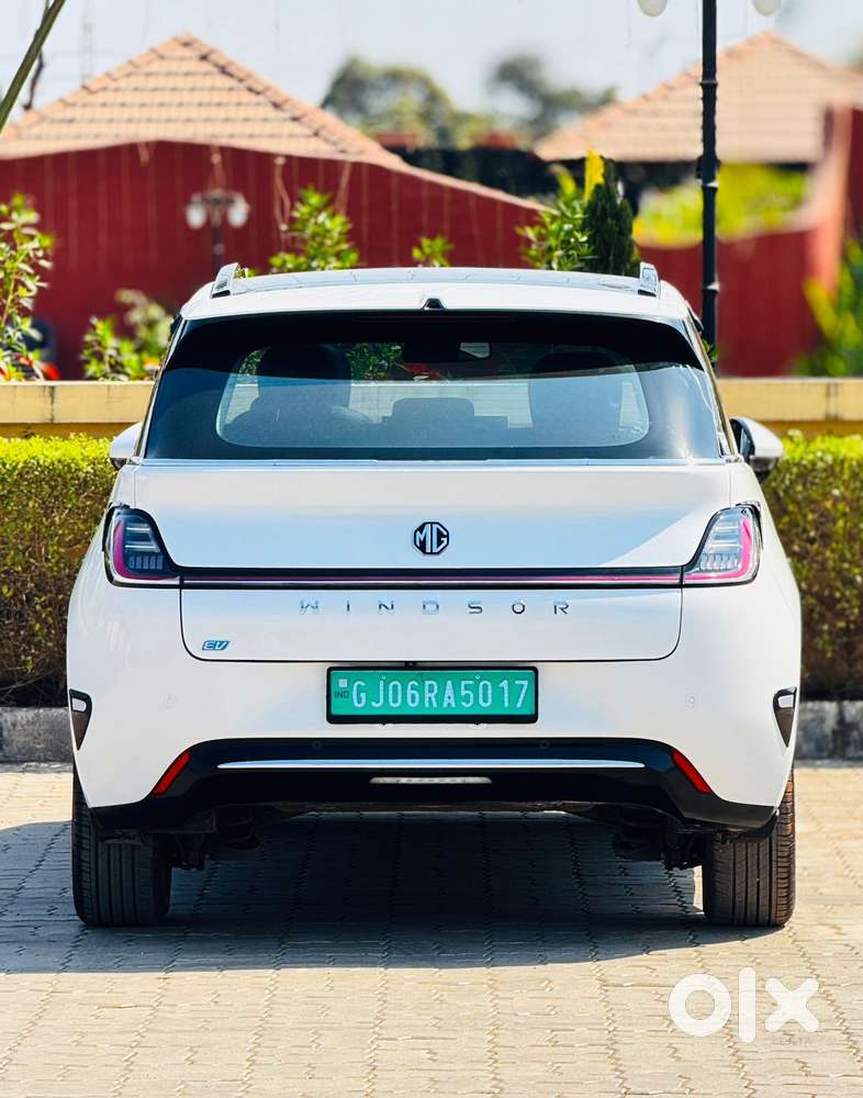 Mg Windsor Ev Essence, 2024, Electric