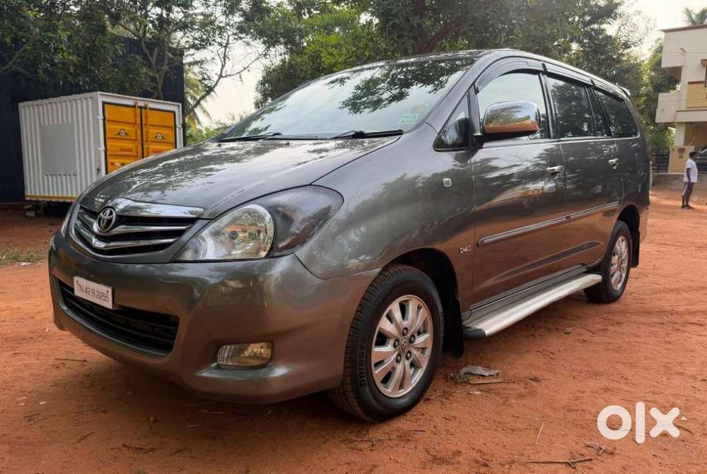 Toyota Innova 2.5 V 7 Str, 2009, Diesel