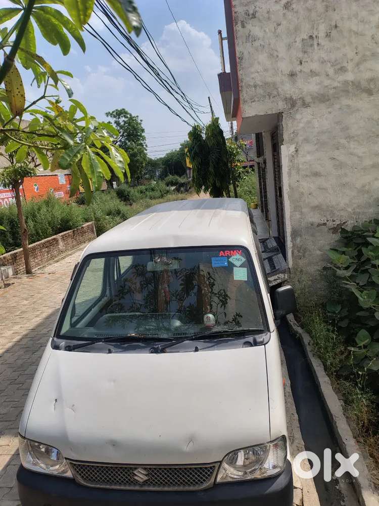 It's Army Person Veh And Coy Fitted Cng Or Ac Good Condition