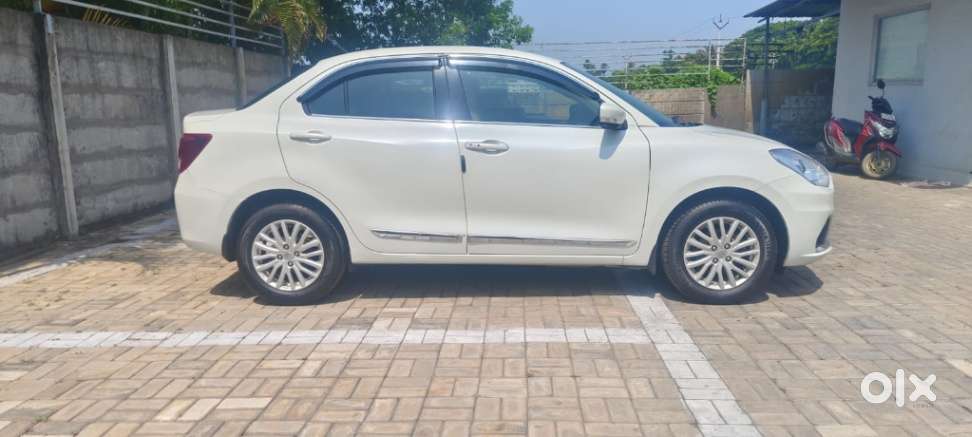 Maruti Suzuki Dzire 1.2 Zxi, 2022, Petrol