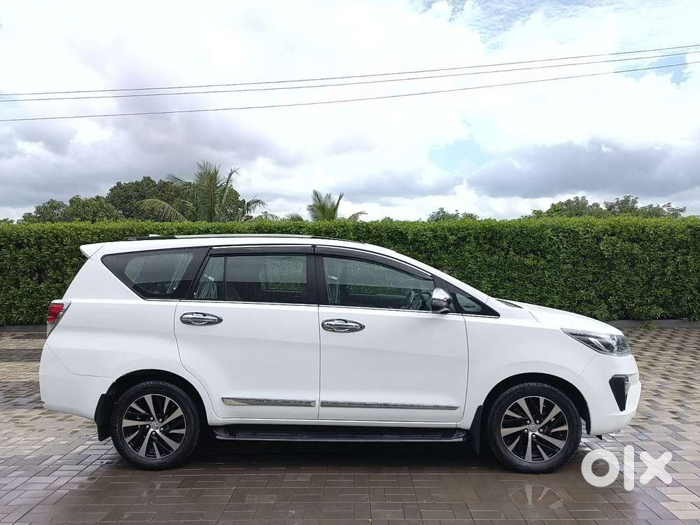 Toyota Innova Crysta [2020-ongoing] 2.4 Zx At 7 Str, 2022, Diesel