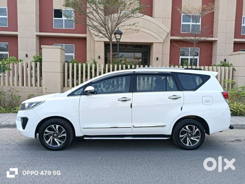 Toyota Innova Crysta 2.4 Gx Limited Edition At 7 Str, 2021, Diesel