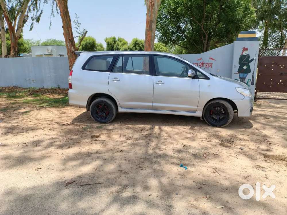 Toyota Innova Diesel 2008 Saf Gaadi 7 Setar Koi Kami Nhi H Koi Khrcha