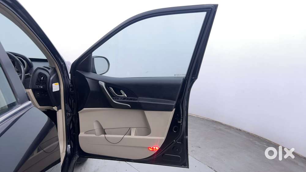 Mahindra Xuv500 2.2 W10, 2016, Diesel