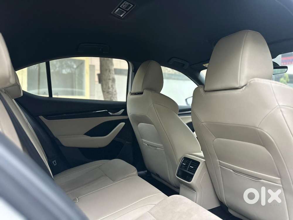 Skoda Octavia 2.0 Style Tsi At, 2022, Petrol