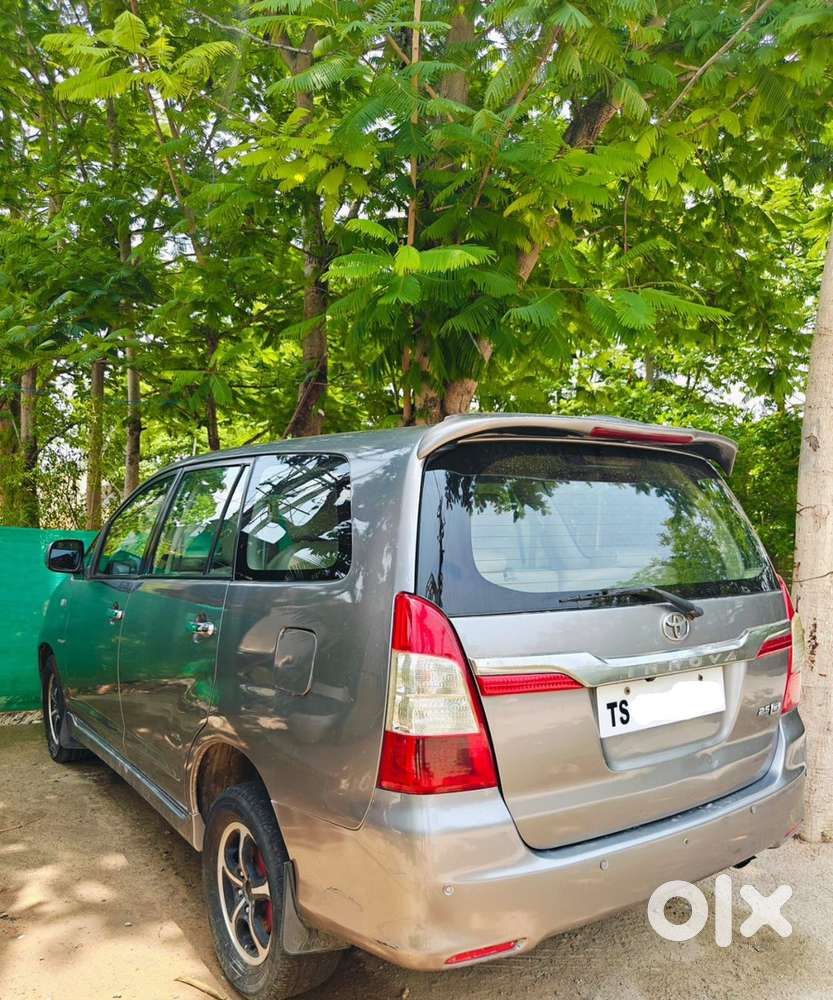 Toyota Innova Diesel 2012