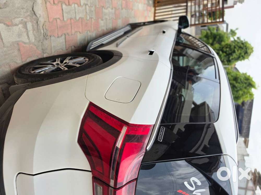 Mahindra Xuv700 2024 Awaits You