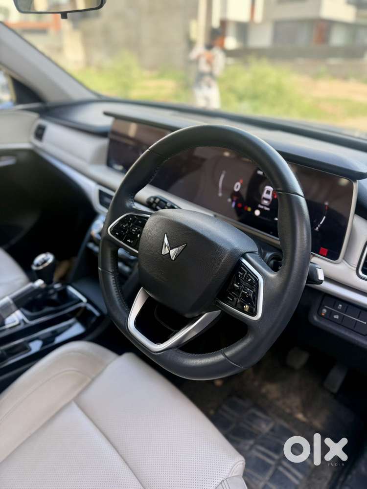 Mahindra Xuv700 2.2 Ax 7 Diesel Mt Str, 2022, Diesel