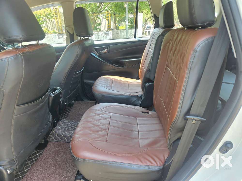 Toyota Innova Crysta 2.4 G Mt, 2024, Diesel