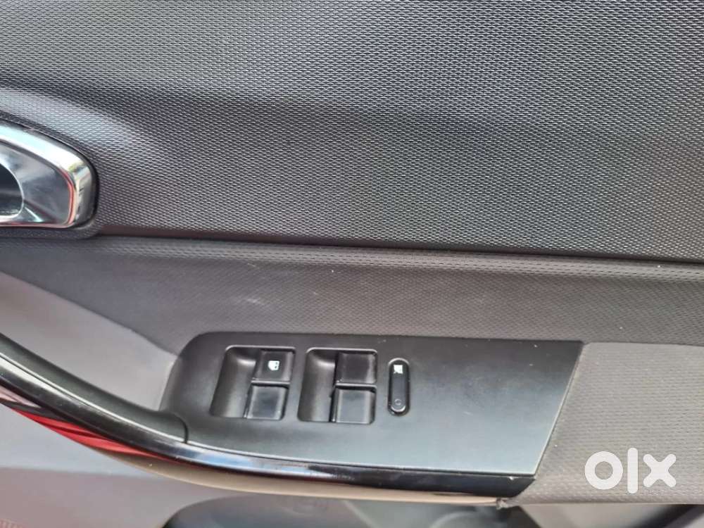 Tata Tigor Xza, 2019, Petrol