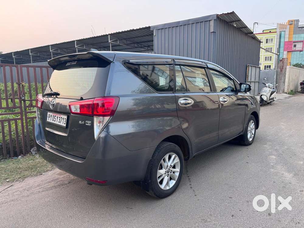 Toyota Innova Crysta 2.4 G Mt 8s, 2018, Diesel