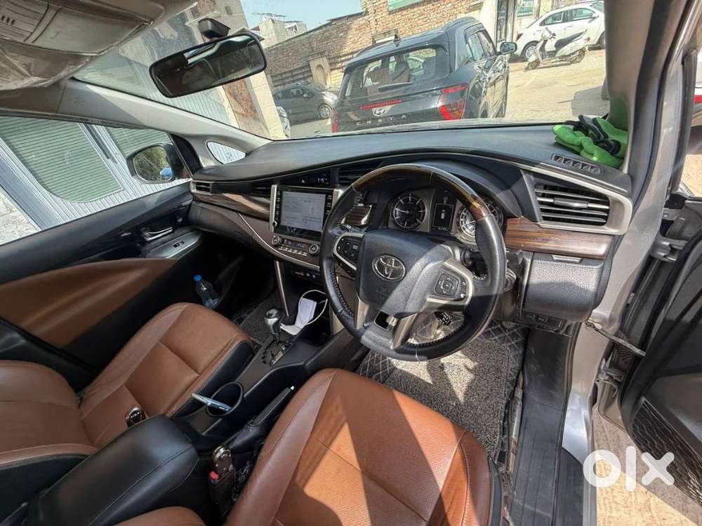 Toyota Innova Crysta [2020-ongoing] 2.4 Zx At 7 Str, 2022, Diesel