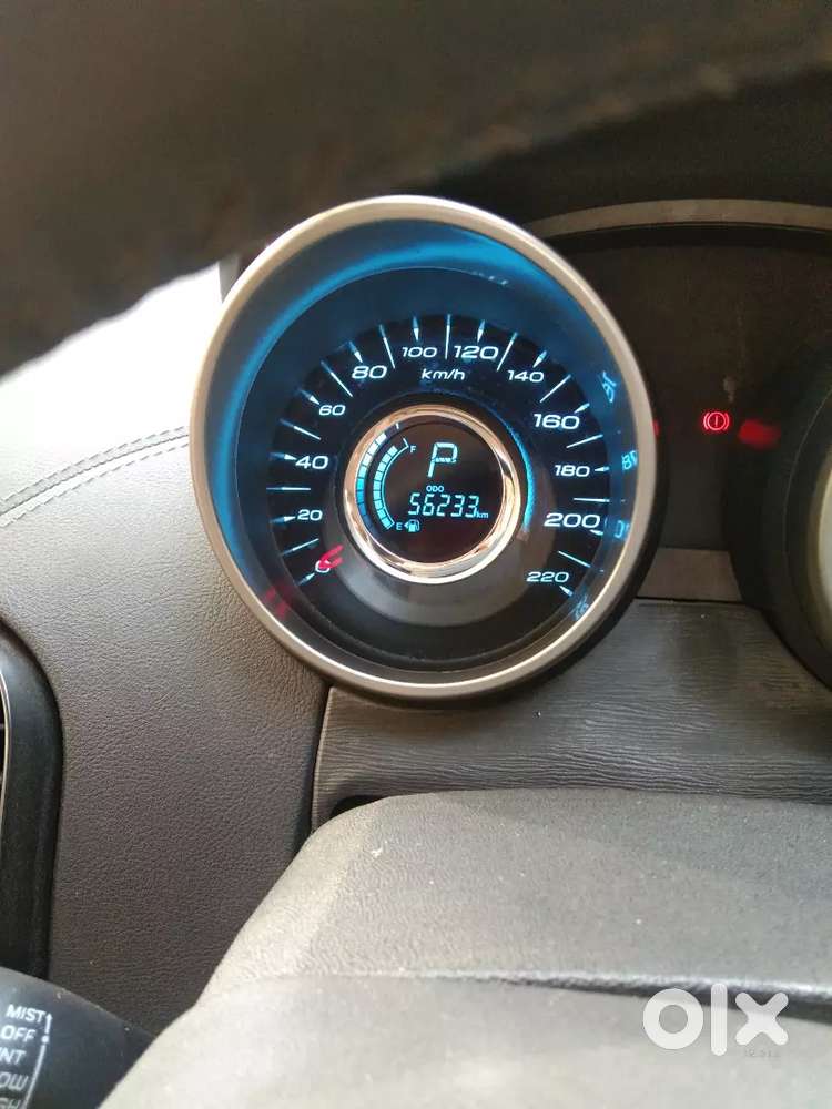 Mahindra Xuv500 2.2 At 2019
