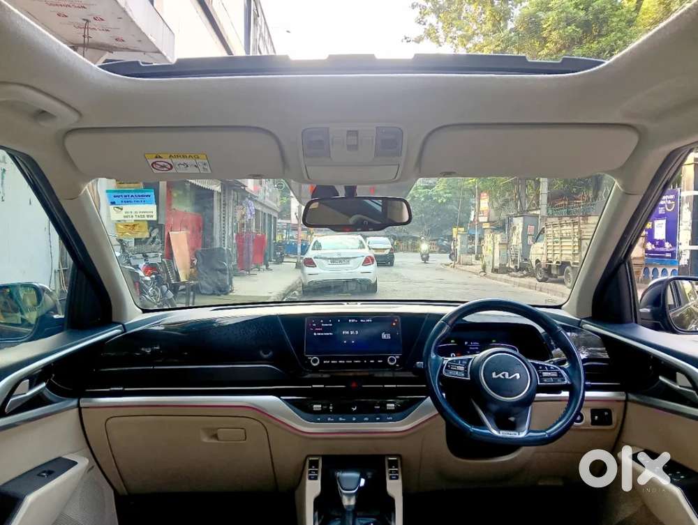 Kia Carens 1.4 Luxury Plus Dct 7 Str, 2023, Petrol