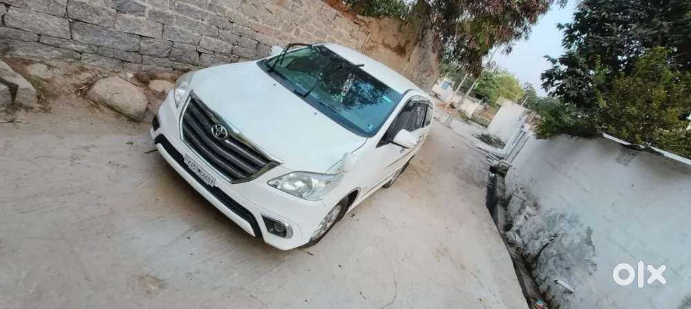 Innova White Colour