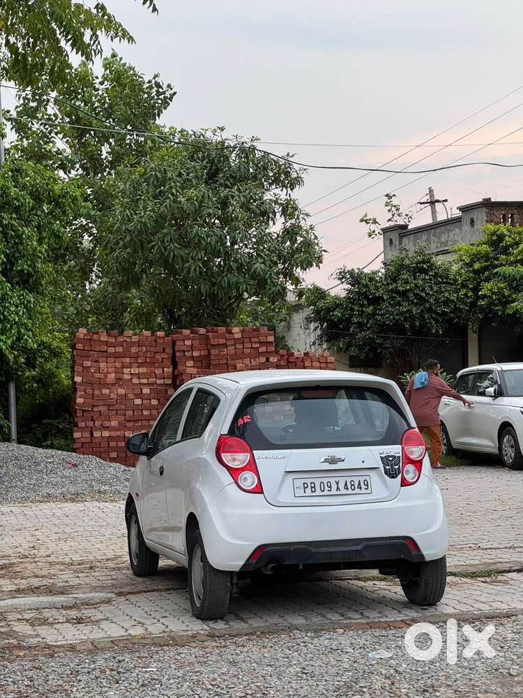 Chevrolet Beat, 2015, Petrol