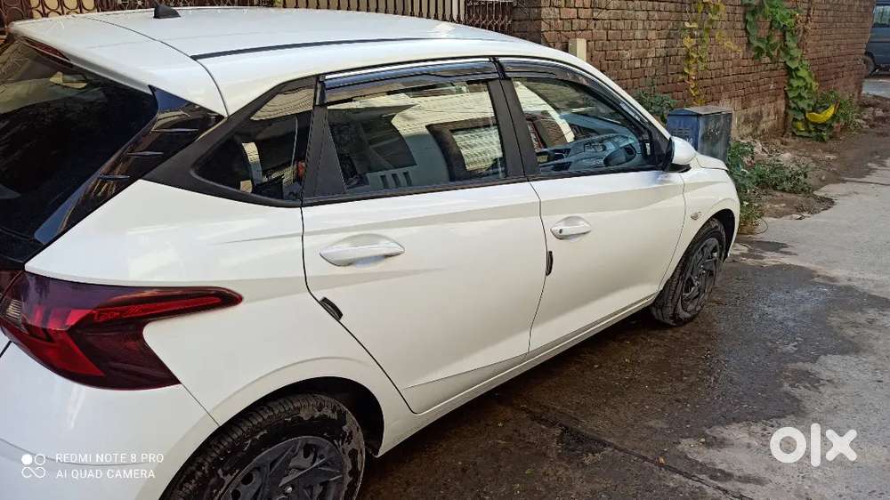 Hyundai I20 2022 Petrol Well Maintained, 13000 Km Driven