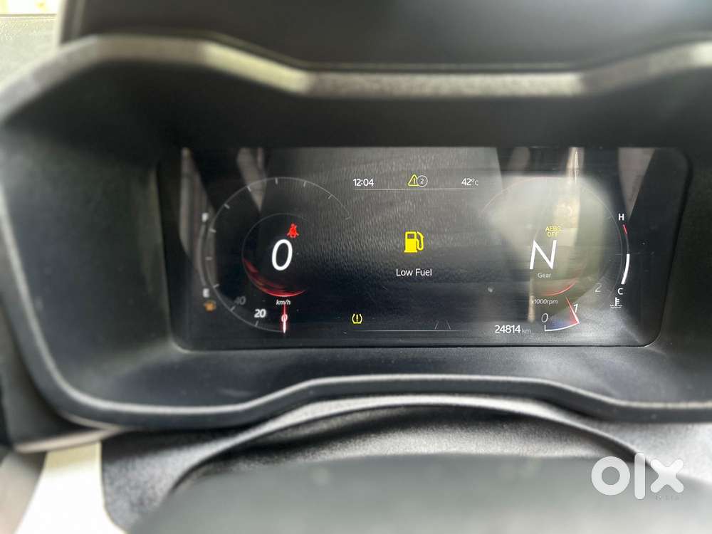 Mahindra Xuv 3xo Ax5 Pm Mt, 2024, Petrol