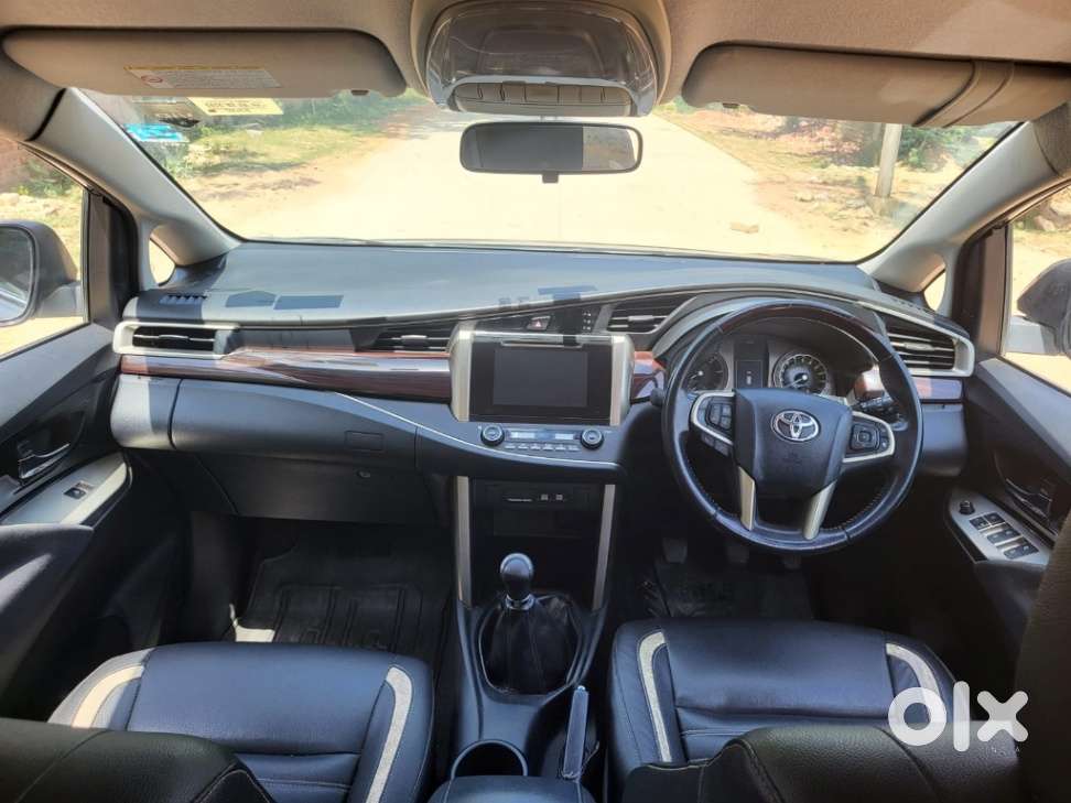 Toyota Innova Crysta 2.4 V, 2017, Diesel