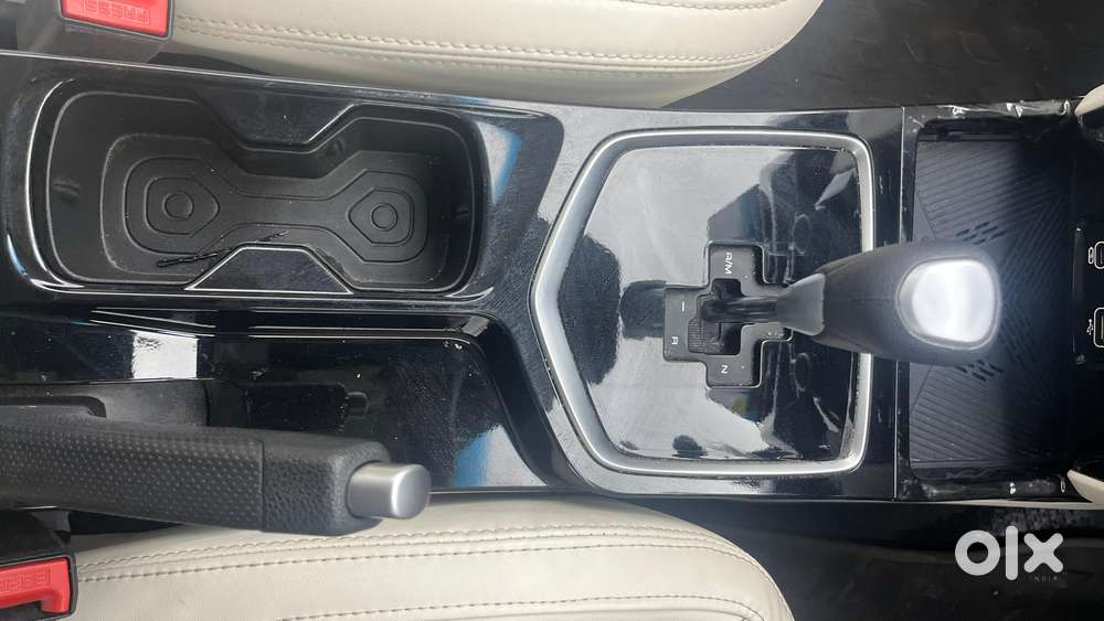 Mahindra Xuv 3xo Ax5 1.5 Diesel Autoshift Plus, 2024, Diesel