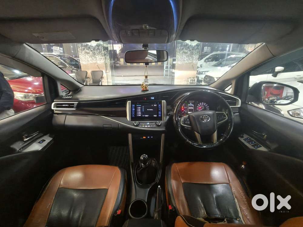 Toyota Innova Crysta 2.4 V 8 Str, 2017, Diesel