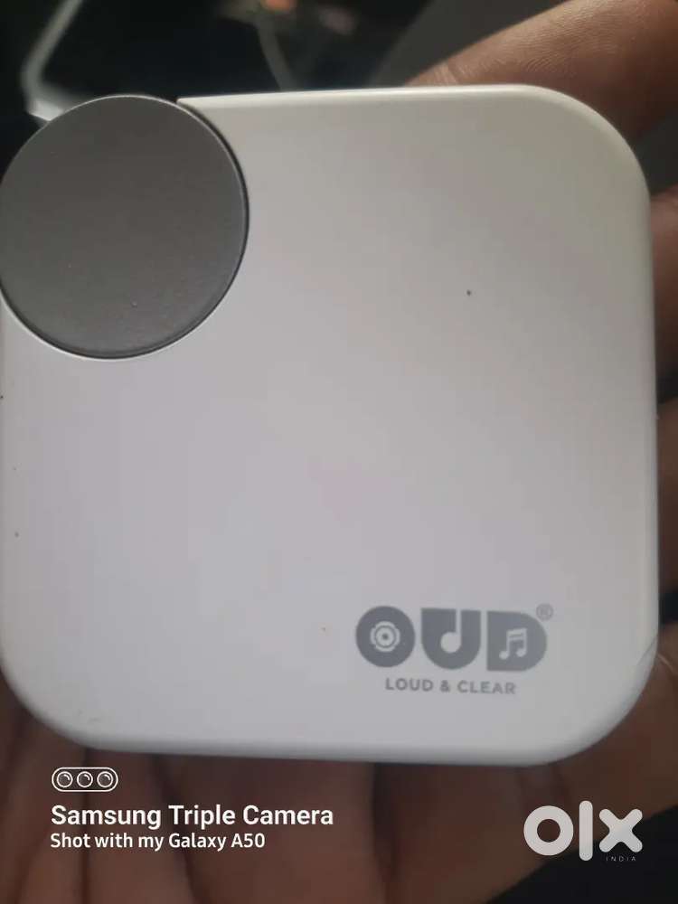 Oud bluetooth airpodes